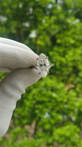 Anillo solitario de diamantes blancos talla marquesa de 2,00 quilates en plata 925 - Elige regalo - Vídeo 1 de 1