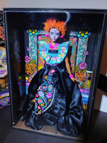 NEW 2024 Barbie Dia De Los Muertos Day Of The Dead Doll. With Shipper Box - Picture 5 of 11