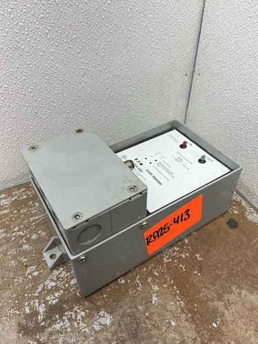 Eaton Cutler-Hammer PS256A-05B1 Conveyor Power Supply missing screws on cover