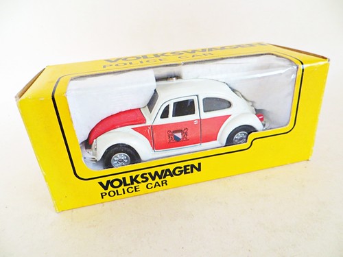 KADO 'VW BEETLE FIRE / POLICE(?) CAR' WHITE/RED. 1:43. MIB/BOXED - Picture 2 of 7