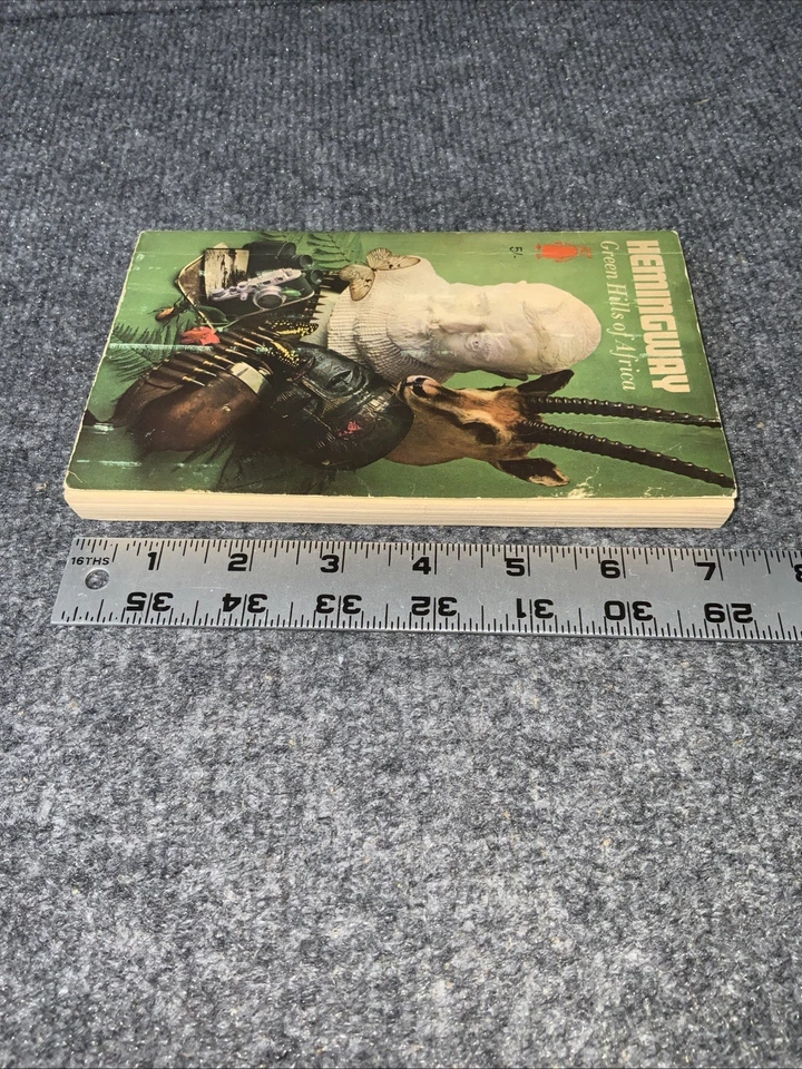 Ernest Hemingway / GREEN HILLS OF AFRICA 1966 Foto 3 de 4