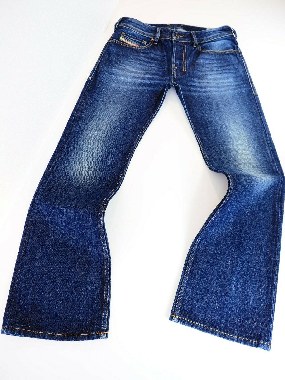 Diesel Zatiny Jeans W29 L30 Wash 0074 W Reg démarrageCUT 29 W 30 L FANTASTIC CONDITION Diesel Zatiny Jeans W29 L30 Wash 0074 W Reg démarrageCUT 29 W 30 L FANTASTIC CONDITION