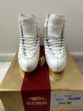 Edea Piano Ice Skates 245B (lightly worn)