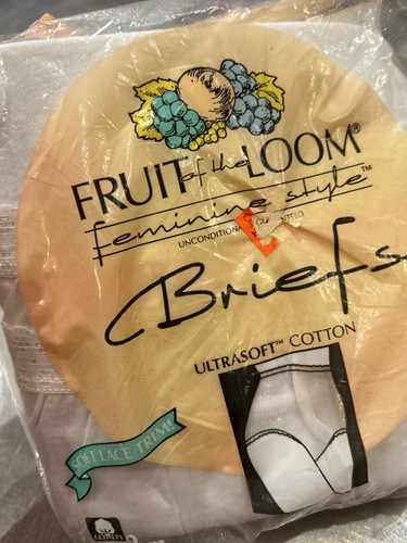 Vtg 1990 New 3 Pair FRUIT OF THE LOOM Cotton Feminine Style Briefs Panties Sz. 8 - Picture 5 of 5