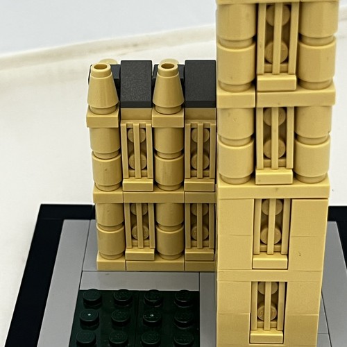 Lego Architecture 21013 London Big Ben Clock With Guard Minifigure Incomplete - Picture 5 of 17