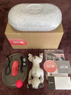Sony AIBO ERS-1000 Entertainment Robot Dog Gray White