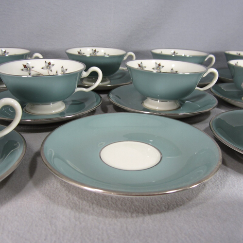12 Lenox Kingsley Cup and Saucer Sets - 1960s - Excellent Condition - Picture 7 of 11