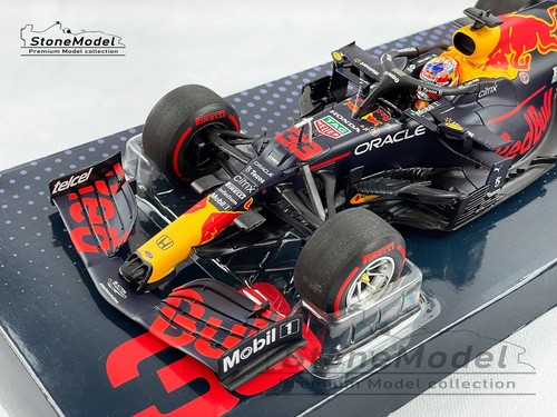 Red Bull F1 RB16B Max Verstappen Dutch GP 2021 World Champion 1:18 MINICHAMPS - Picture 7 of 10