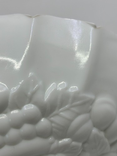 Vintage 1960s Indiana Glass Co Milk Glass Oval Center Bowl Garland ORIGINAL BOX - Picture 14 of 15