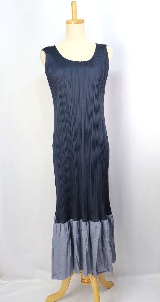 PLEATS PLEASE Navy Blue Sleeveless Dress ISSEY MIYAKE 196