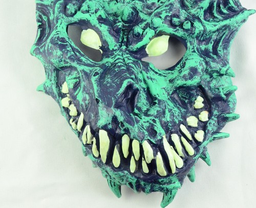Maschera Drago Verde Costume Halloween Adulto HYDE AND EEK Bagliore al Buio B3 - Foto 2 di 7