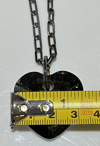 BCBGeneration Black Faceted Glass Bead Heart Pendant Necklace Gothic Revival - Picture 8 of 8