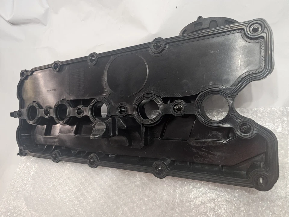 07K103469L Cubierta Válvula Motor Coche Repuesto Volkswagen Jetta 2005-2014 2.5L Foto 4 de 4