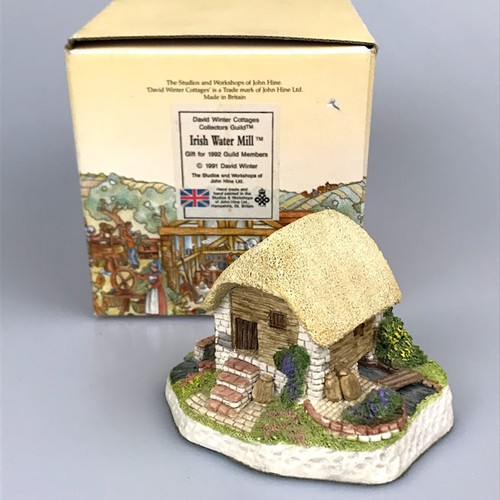 David Winter Irish Water Mill Hand Painted Collectible Retired Sculpture w/ Box - Picture 9 of 9