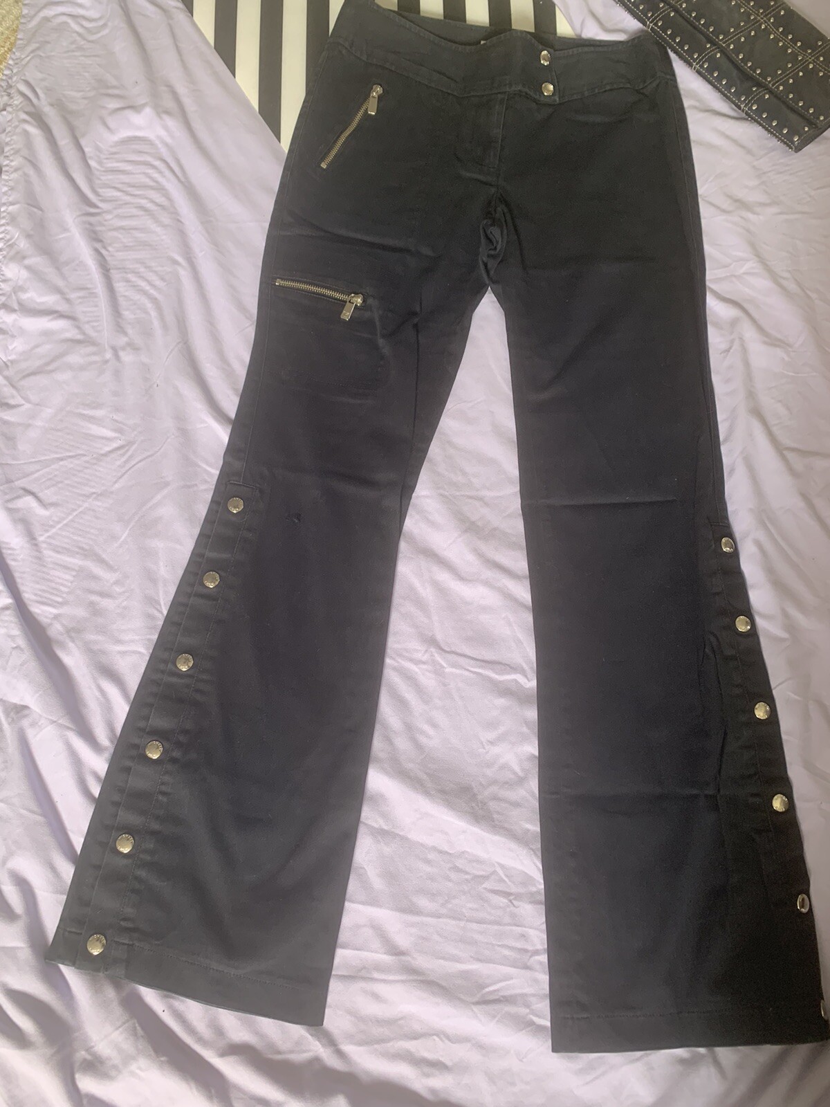 Picture 1 of 18