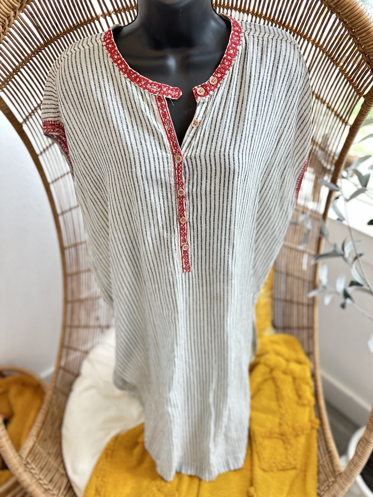 Foto 4 di 19