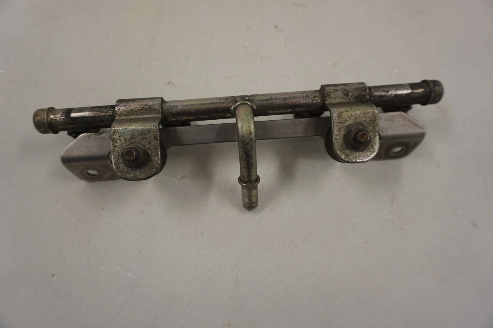2005-2007 MXZ Mach Z Ski-Doo OEM Gas Fuel Injection Rail Throttle Body Rail