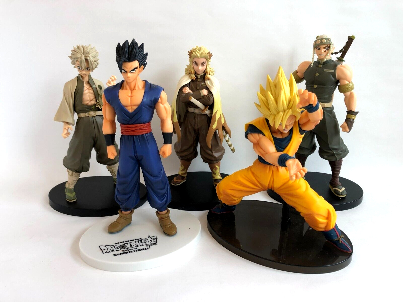 ANIME FIGURE LOT SETS
