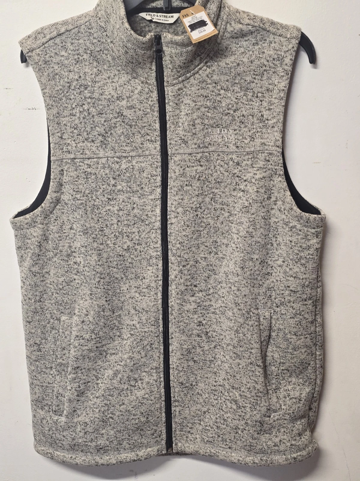 Field & Stream Men's Gray Fleece Vest Sweater Zip Pocket Size Medium Outdoors
Opens in a new window