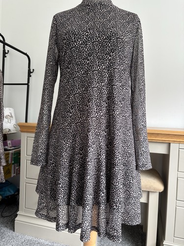 Mint Velvet Mesh Mini Dress Black/natural Size 12 - Picture 2 of 6