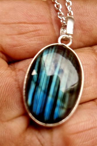 Bunter Labradorit Anhänger Halskette versilbert Heilung & Schutz Lab6 - Bild 1 von 2