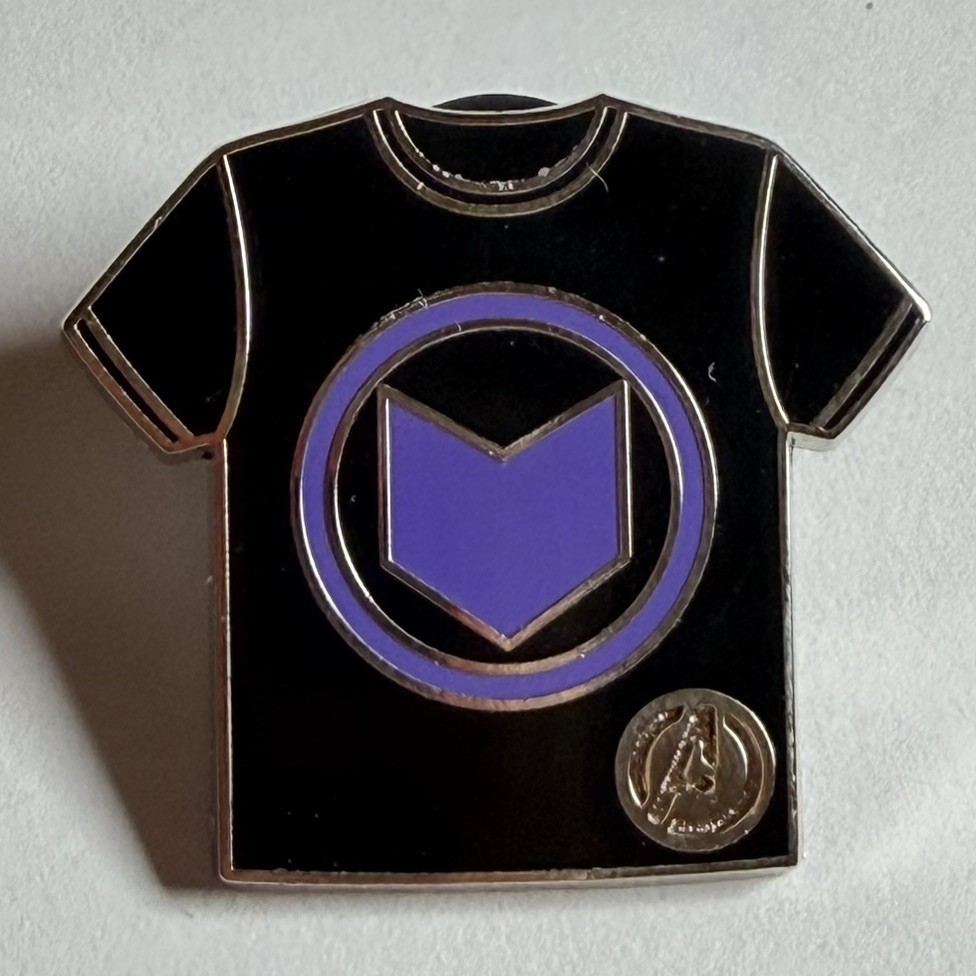 2024 Walt Disney Parks Marvel Shirts Avengers Hawkeye Hidden Mickey Pin Trading