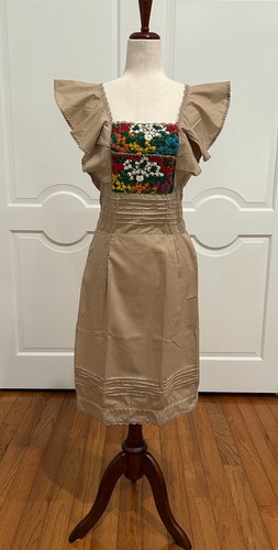 Vestido bordado mexicano vintage, bordado a mano con hilos de seda.