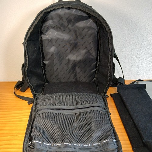 Canon Camera Backpack Green Black Adjustable Padded Photo Gear Bag - Picture 12 of 17