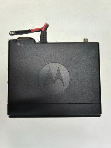 Motorola MOTOTRBO CM300D VHF 136-174 MHz 99 CH 45W Mobile Radio - Zdjęcie 3 z 7