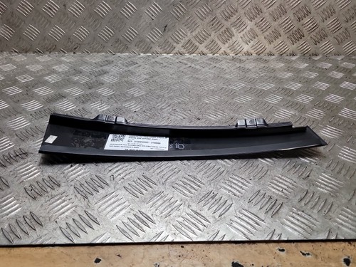 VOLKSWAGEN POLO 05-09 DOOR PILLAR TRIM COVER FRONT DRIVERS SIDE OFFSIDE RIGHT - Picture 4 of 6