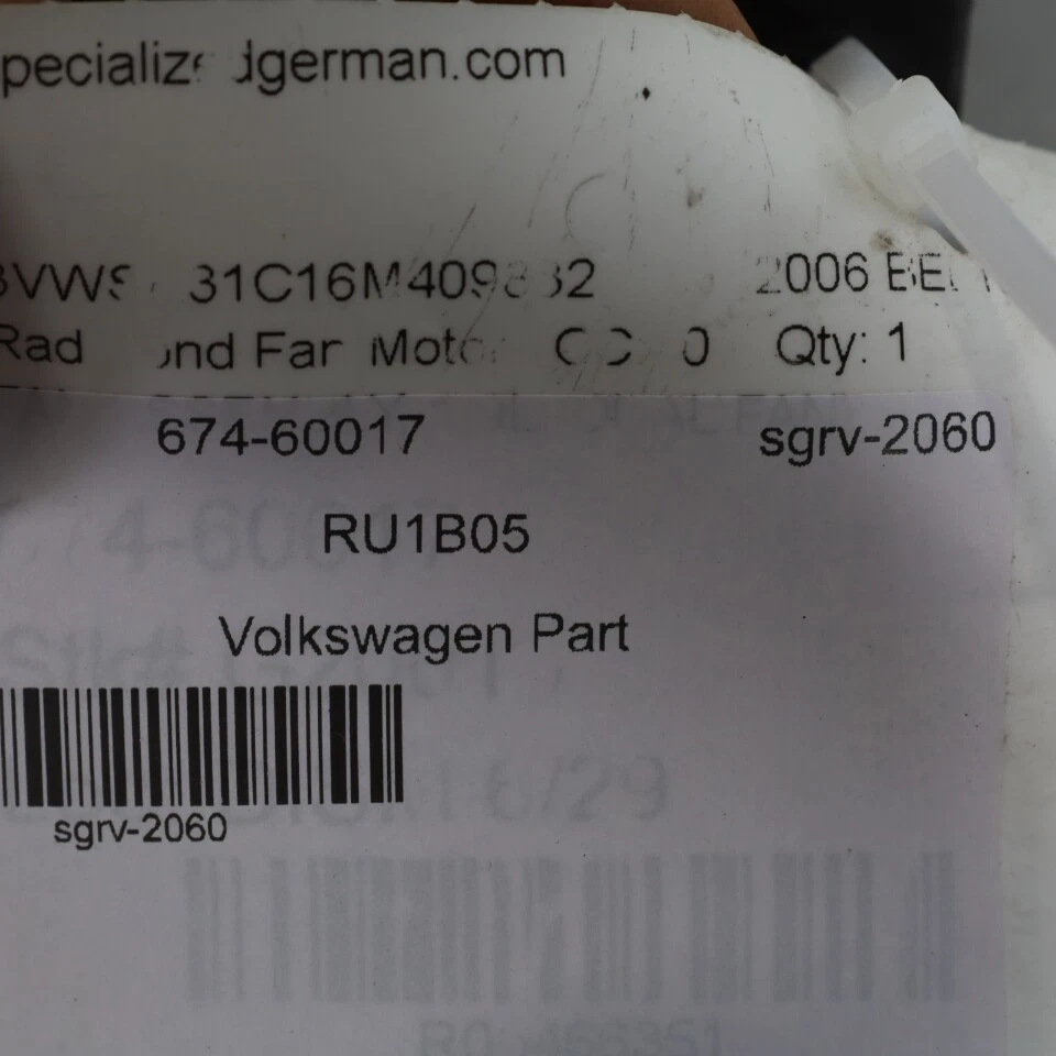 1999-2004 Volkswagen Beetle Radiator Fans With Shroud 4-Wire OEM Used Foto 2 de 4