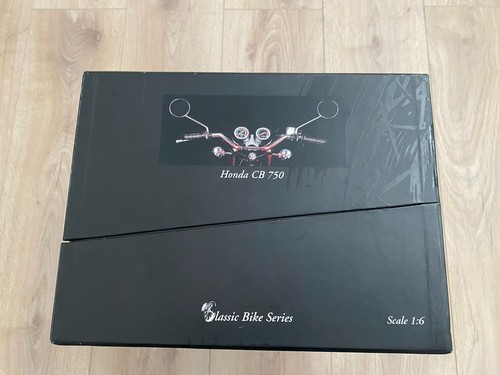Minichamps 1:6 Scale Honda Cb750 New And Boxed - Picture 11 of 11