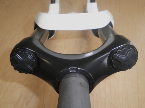 SR SUNTOUR M3010 700c MOUNTAIN WHITE SUSPENSION FORK BIKE PARTS 406-2 - Picture 3 of 8