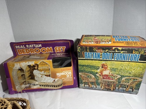 1977 Doll Rattan Barbie Style NASTA Hong Kong 2 Sets Outdoor & Bedroom Vintage - Picture 2 of 17