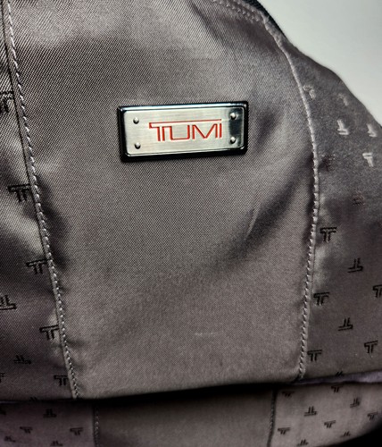 TUMI Black Sport Duffel Weekender Carry-On Bag Style 022150D4 20” Gen 4.0 2005 - Picture 21 of 24