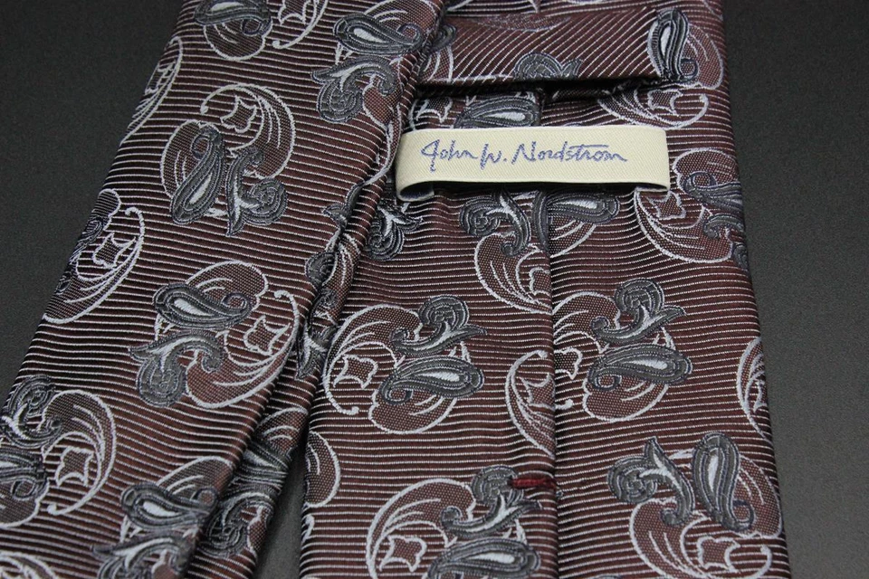 Corbata JOHN W NORDSTROM. Púrpura con cachemira gris y blanca. Foto 4 de 4