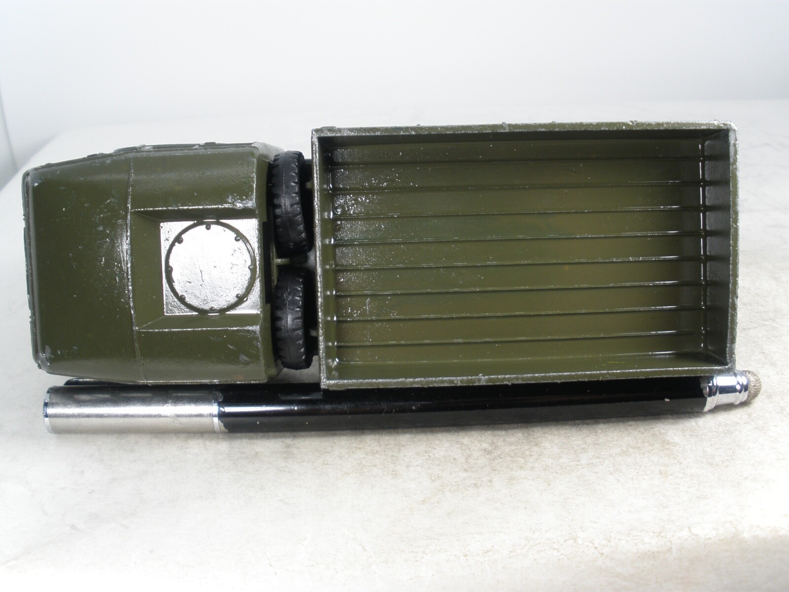 Foto 11 di 12