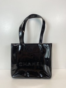 chanel patent leather bolsa