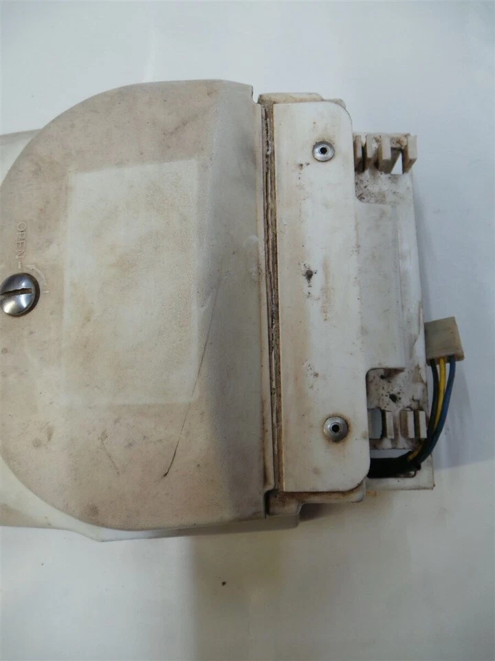 82 83 GUARDABARROS TRASERO YAMAHA XT125 XT200 15A-21611-00-00 Foto 3 de 4