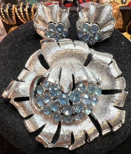 Vintage signierte Chorblau Strass silberfarbene Brosche Ohrringe Set in OVP - Bild 4 von 6