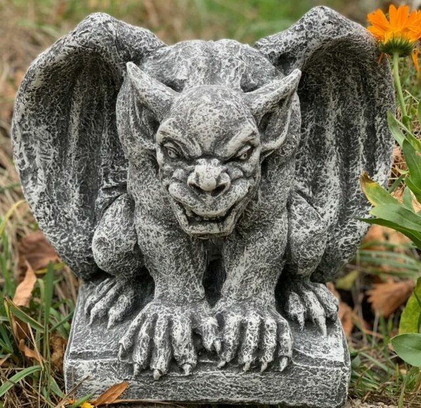 Stone Figure Gargoyle Sitting Garden Frost Resistant Decor Casting for