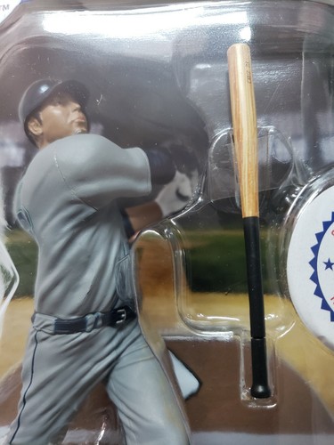 MLB Imports dragon player Replica Nelson Cruz #23 2016 Seattle Mariners Baseball - Picture 2 of 5