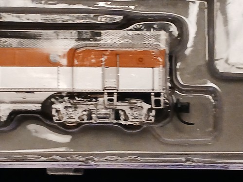 n scale\ EMD F3B Locomotive Western Pacific #69810* Powered untested - Picture 10 of 15
