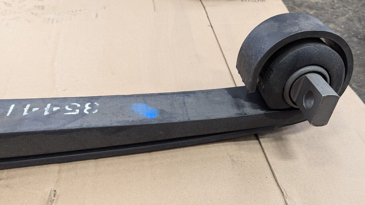 3544138C99 International Air Ride Leaf Spring Main Support Right 