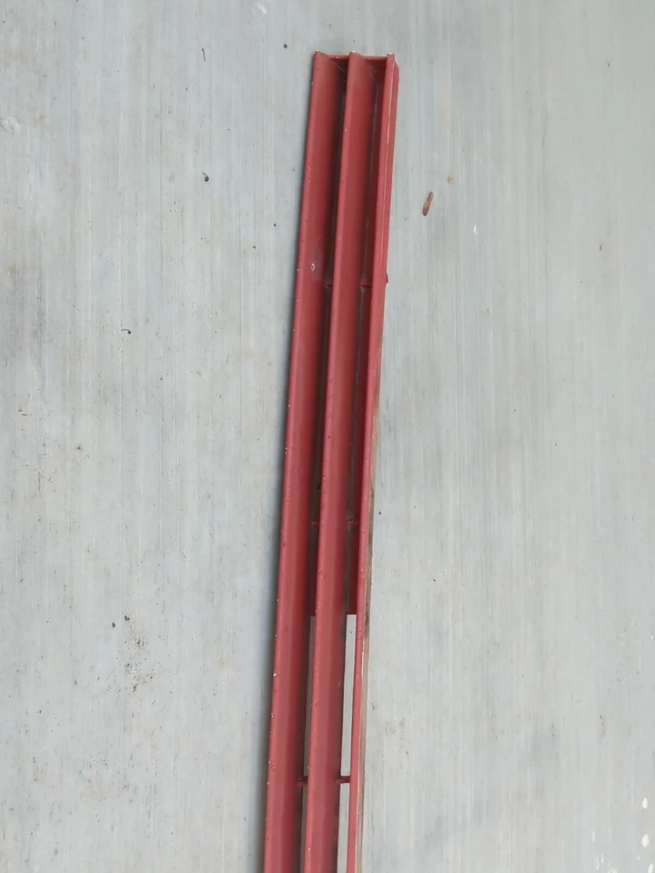 Parrilla inferior Chrysler Conquest Mitsubishi Starion Foto 4 de 4