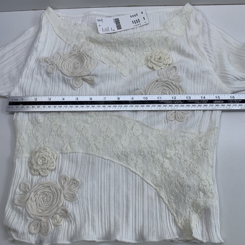 Kimchi Blue Lace Rosette Top Urban Outfitters, Size M, Ivory, RRP£42 - Picture 16 of 17