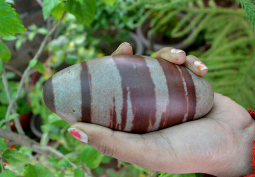 Lot of 2 Pcs Shiva Lingam Stones Small (Shiva Lingham Narmada River India) ~1130 - Picture 4 of 11