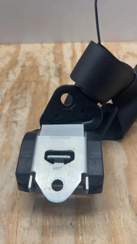 2010 DODGE CALIBER Right Rear Seat Belt Rh OEM: YD72XDVAD SEE PICTURES FOR INFO - Picture 7 of 7