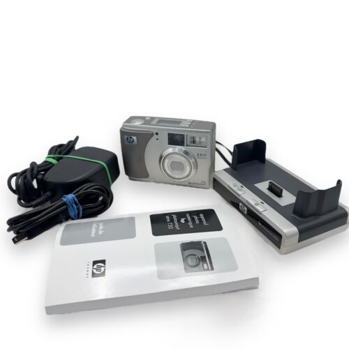 Hp Photosmart 735 Digital Camera w/camera Bag, C8886A Dock Tested/Work