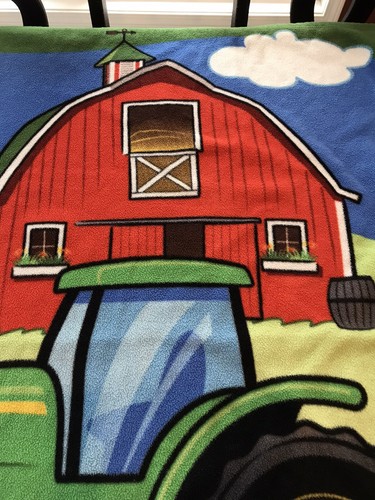 John Deere Blanket Wall Hanging Farm Scene Vintage Farmer Red Barn Green Tractor - Picture 3 of 9
